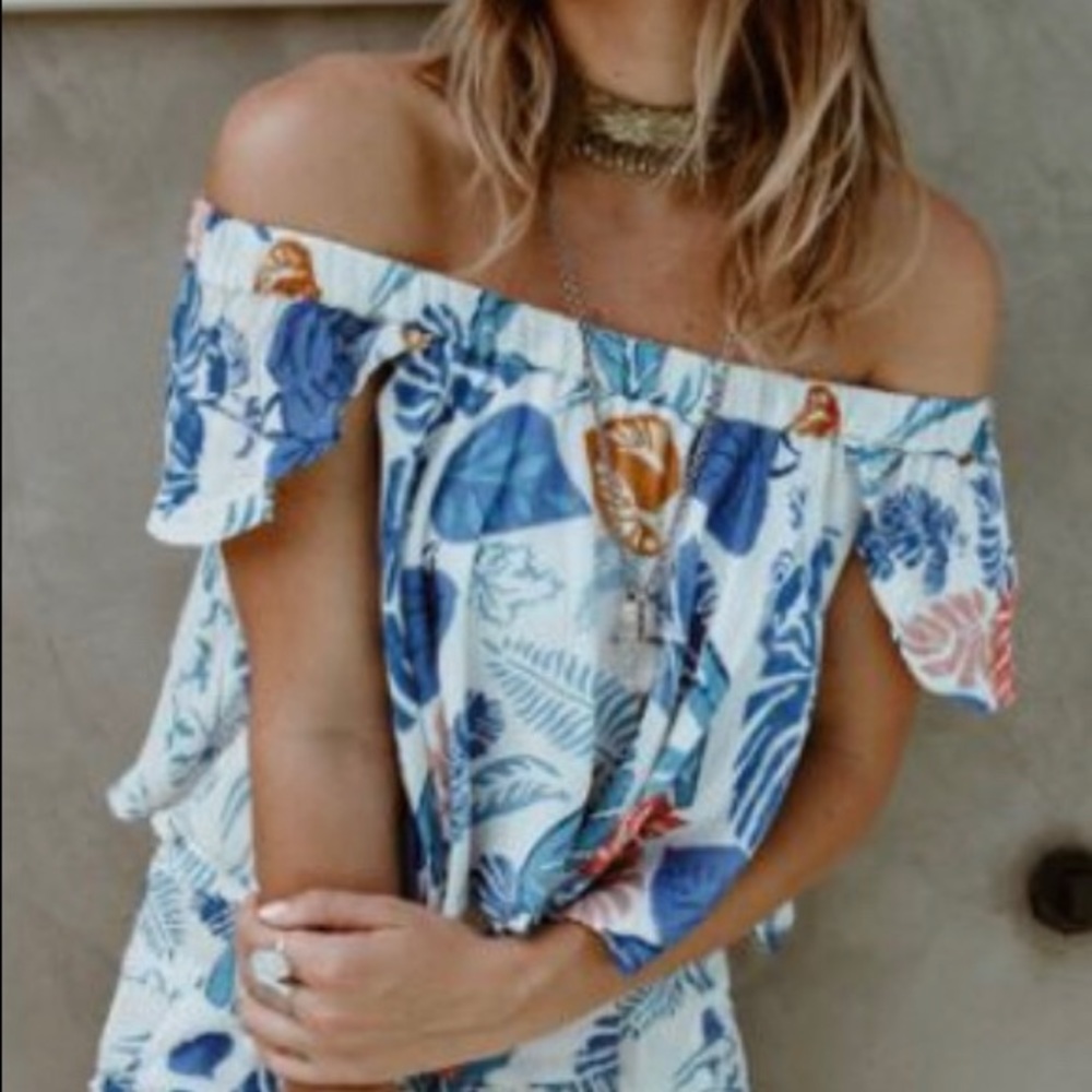 RAGA Off the Shoulder Crop Top
